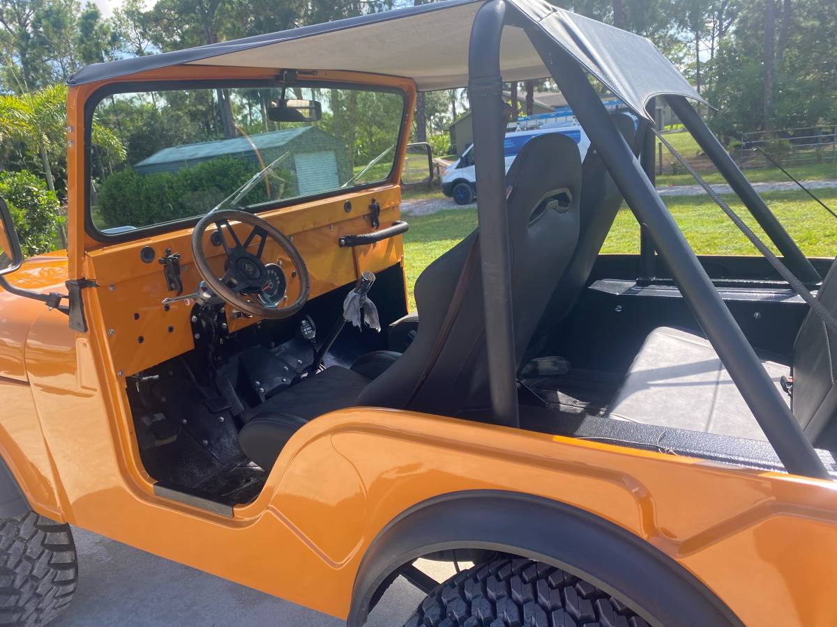 Jeep-1973-orange-3
