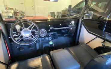 Jeep-1975-8