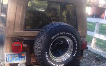 Jeep-1985-4