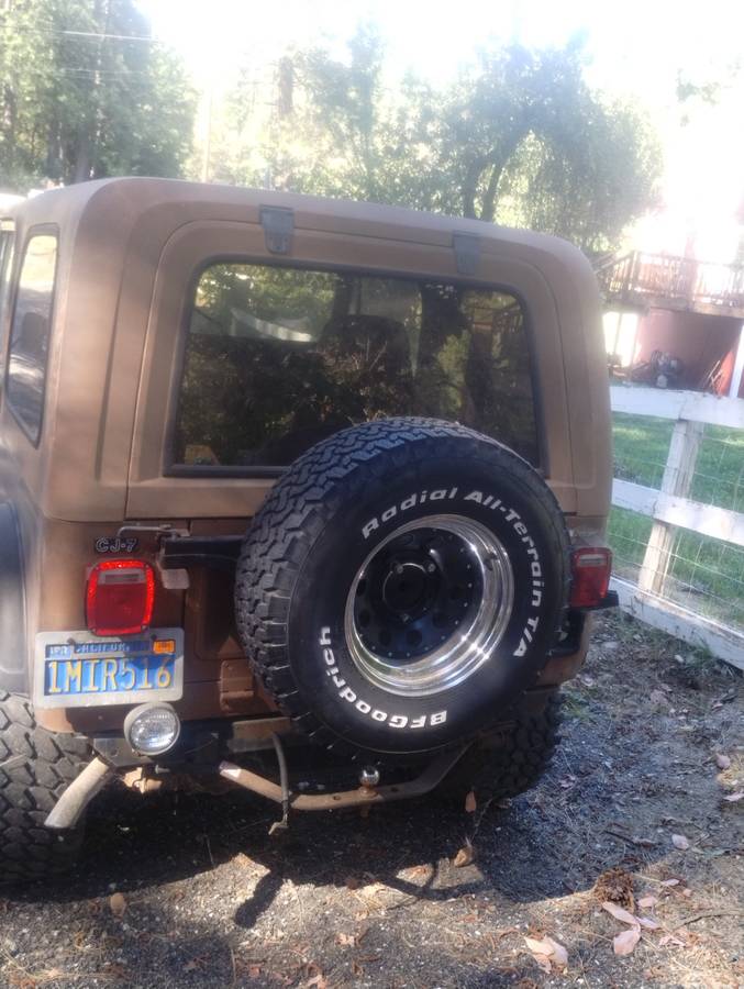 Jeep-1985-4