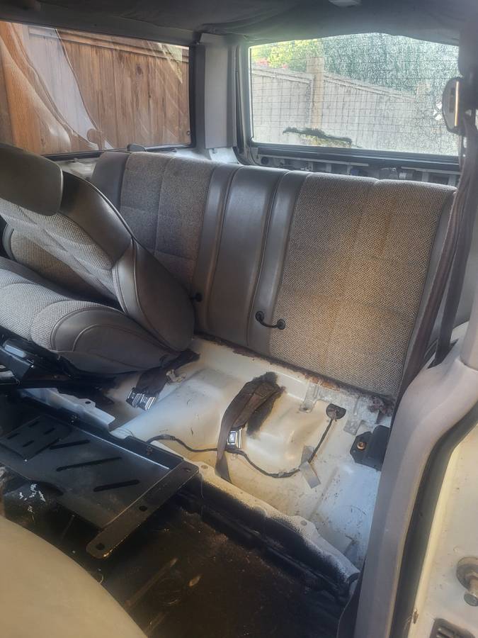 Jeep-1989-3