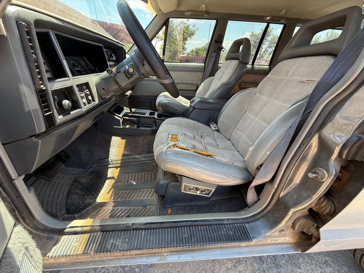 Jeep-1989-4