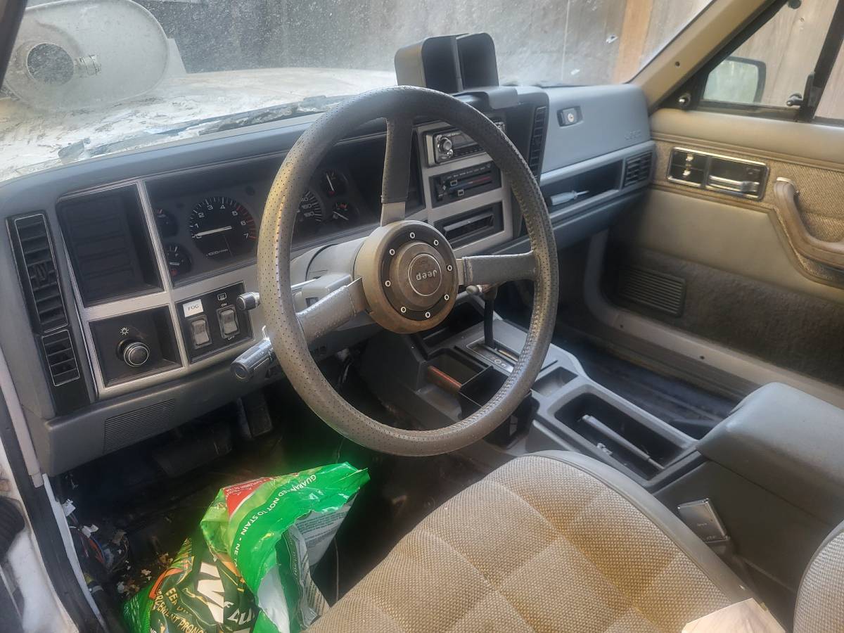Jeep-1989-5
