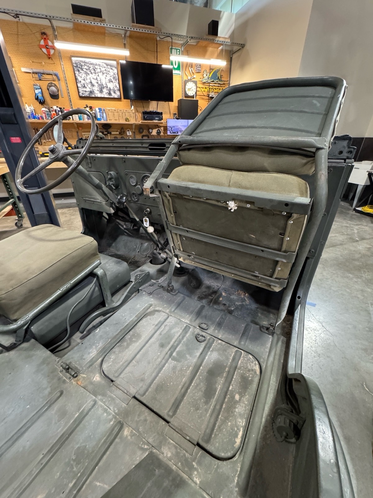 Jeep-CJ-1953-8