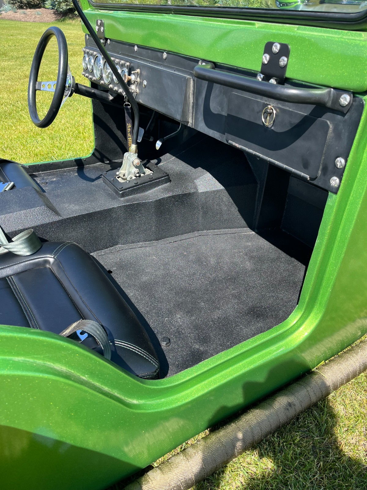 Jeep-CJ-1975-9