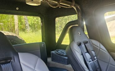 Jeep-CJ-1977-8