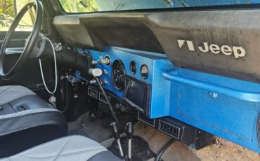 Jeep-CJ-1977-9