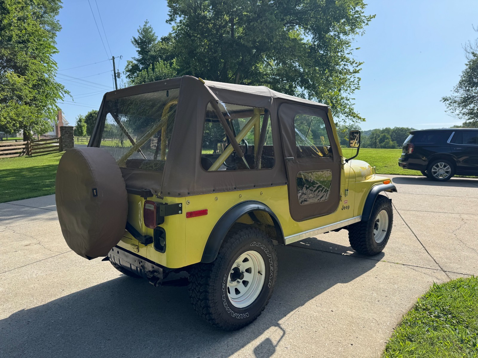 Jeep-CJ-1978-SUV-3