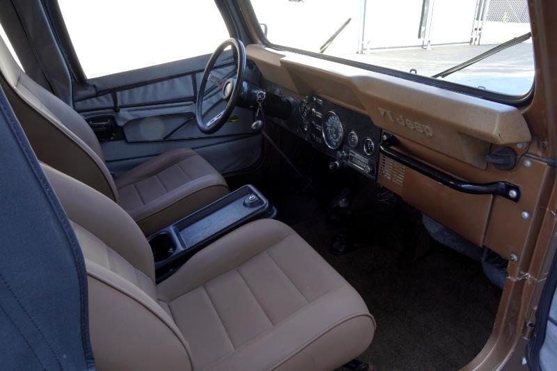 Jeep-CJ-1979-Convertible-19