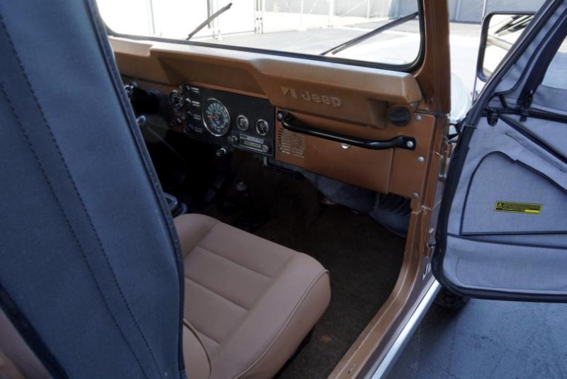 Jeep-CJ-1979-Convertible-24