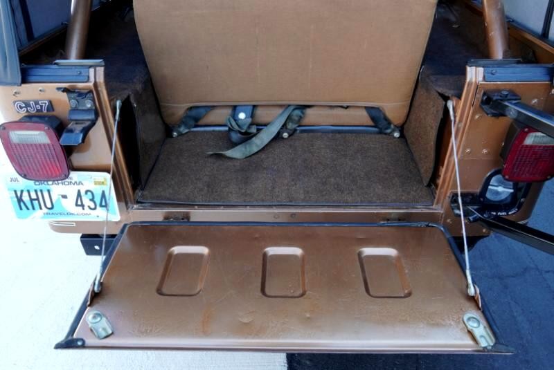 Jeep-CJ-1979-Convertible-30