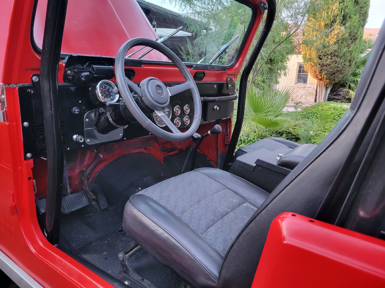 Jeep-CJ-1981-SUV-26