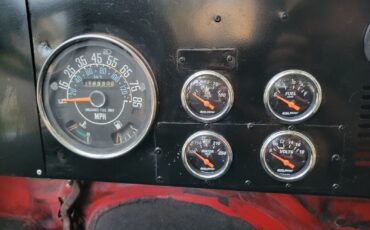 Jeep-CJ-1981-SUV-27