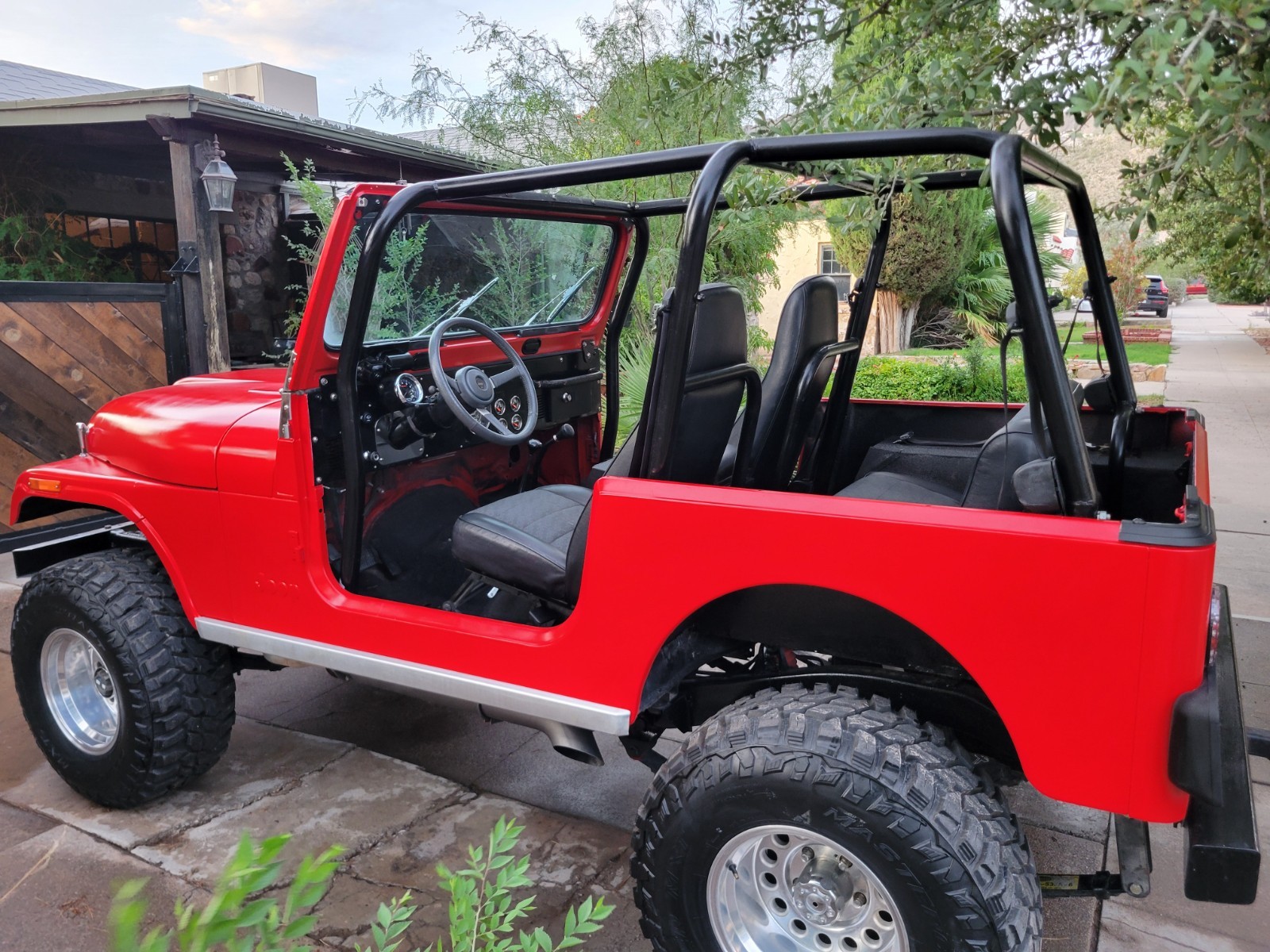 Jeep-CJ-1981-SUV-3