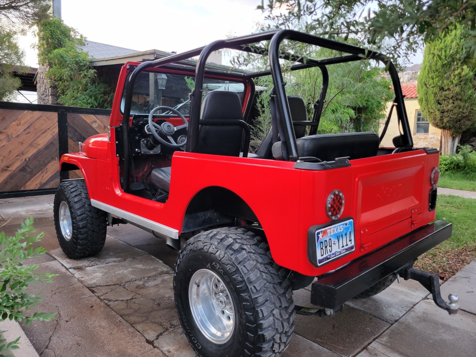 Jeep-CJ-1981-SUV-4