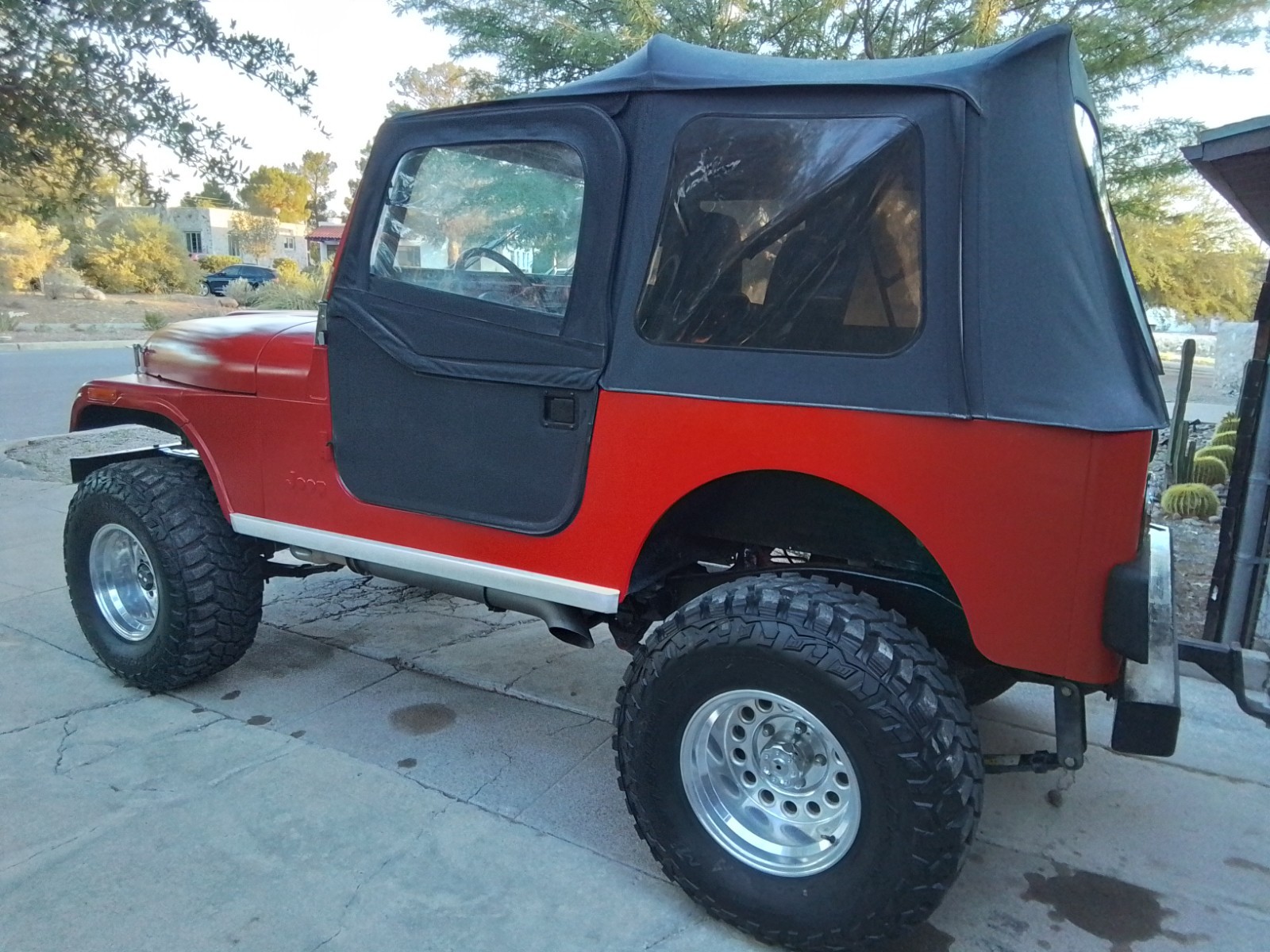 Jeep-CJ-1981-SUV-9