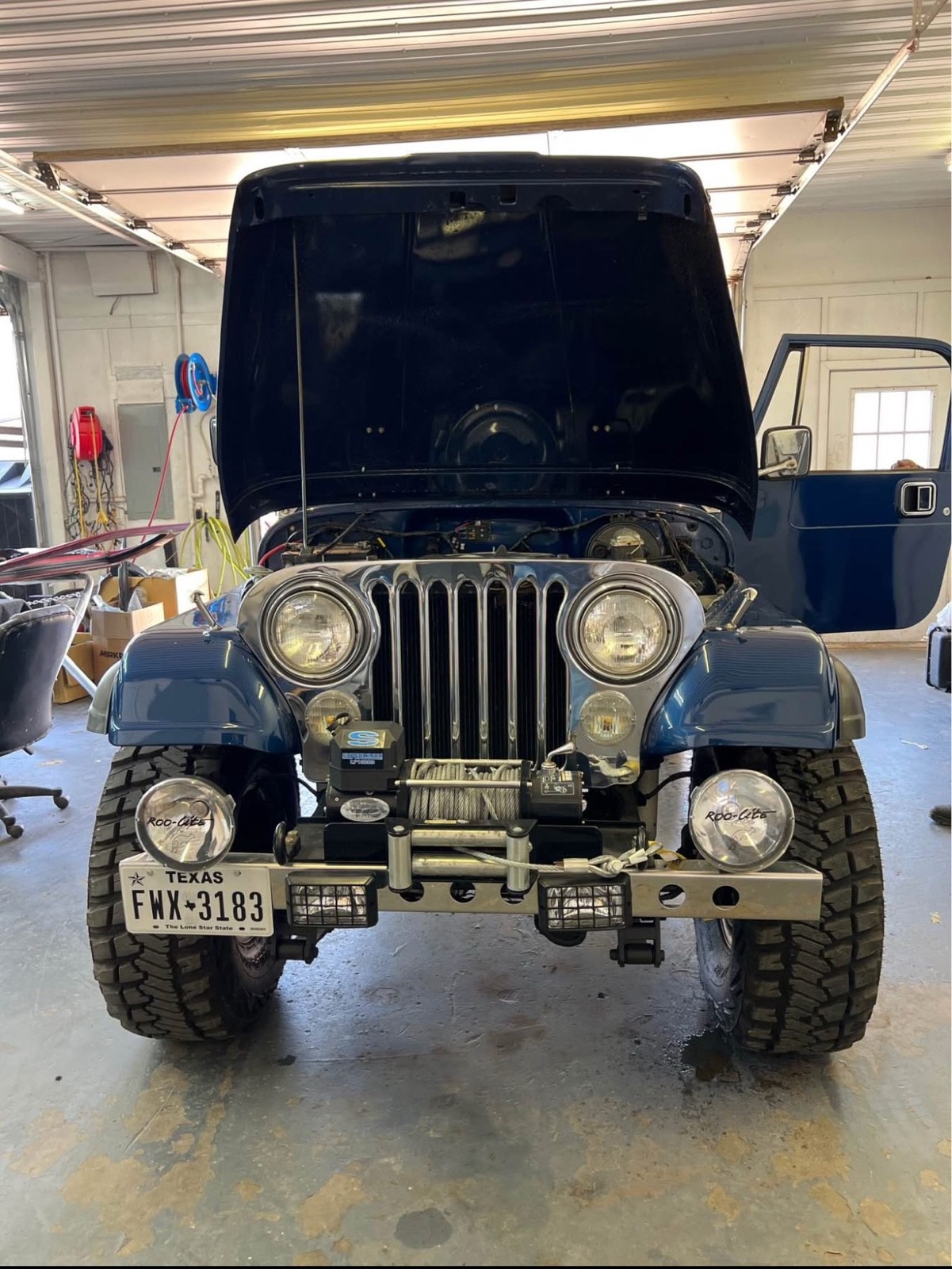 Jeep-CJ-1982-1