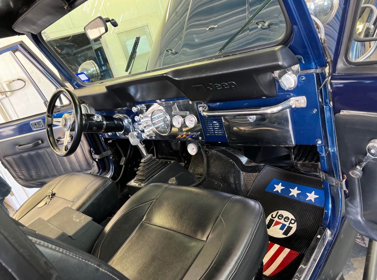 Jeep-CJ-1982-4