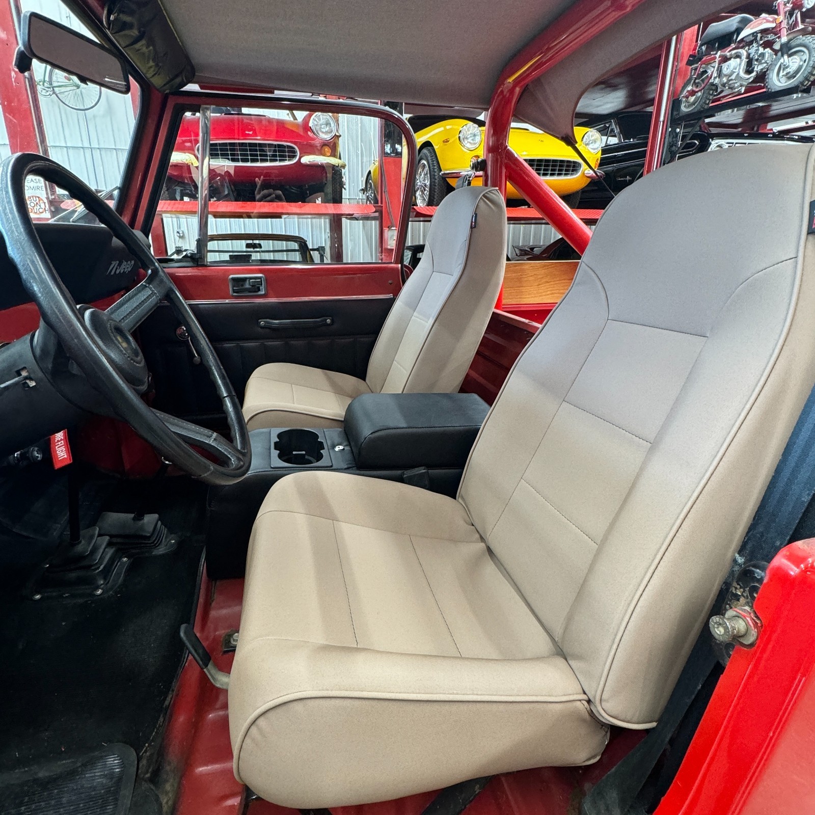 Jeep-CJ-1983-5
