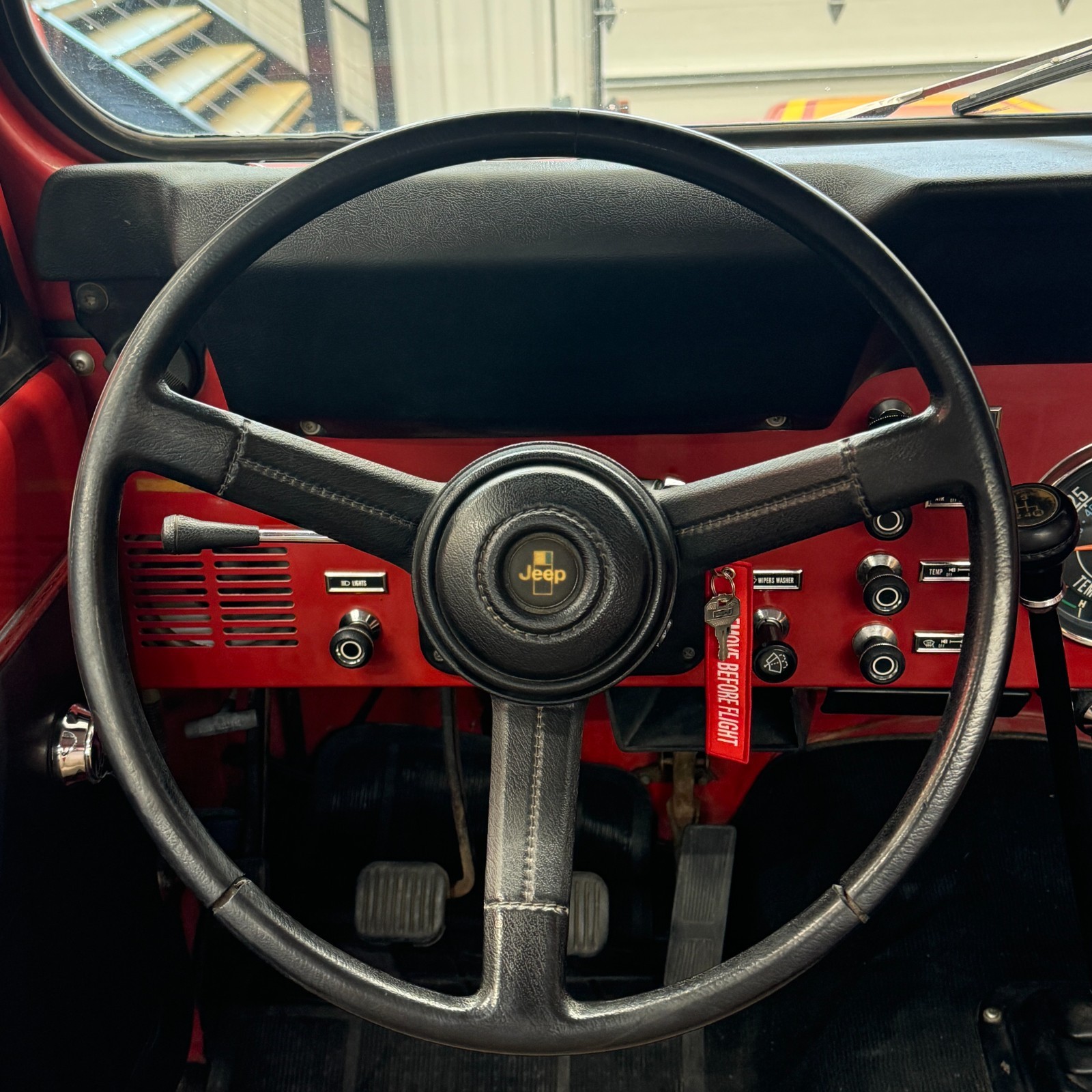 Jeep-CJ-1983-8