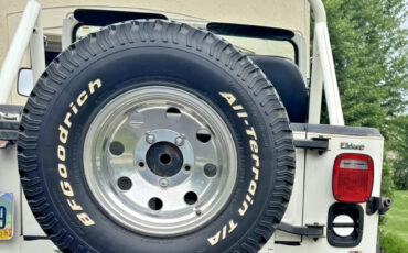 Jeep-CJ-1984-SUV-12