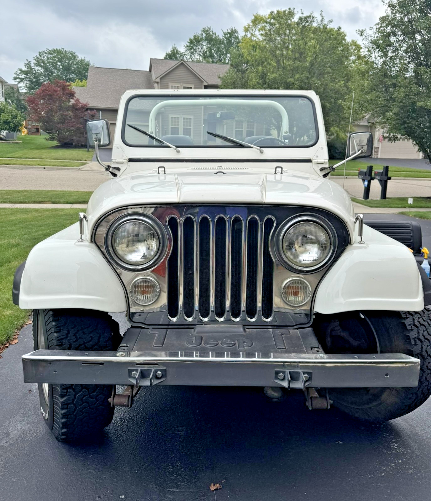 Jeep-CJ-1984-SUV-4