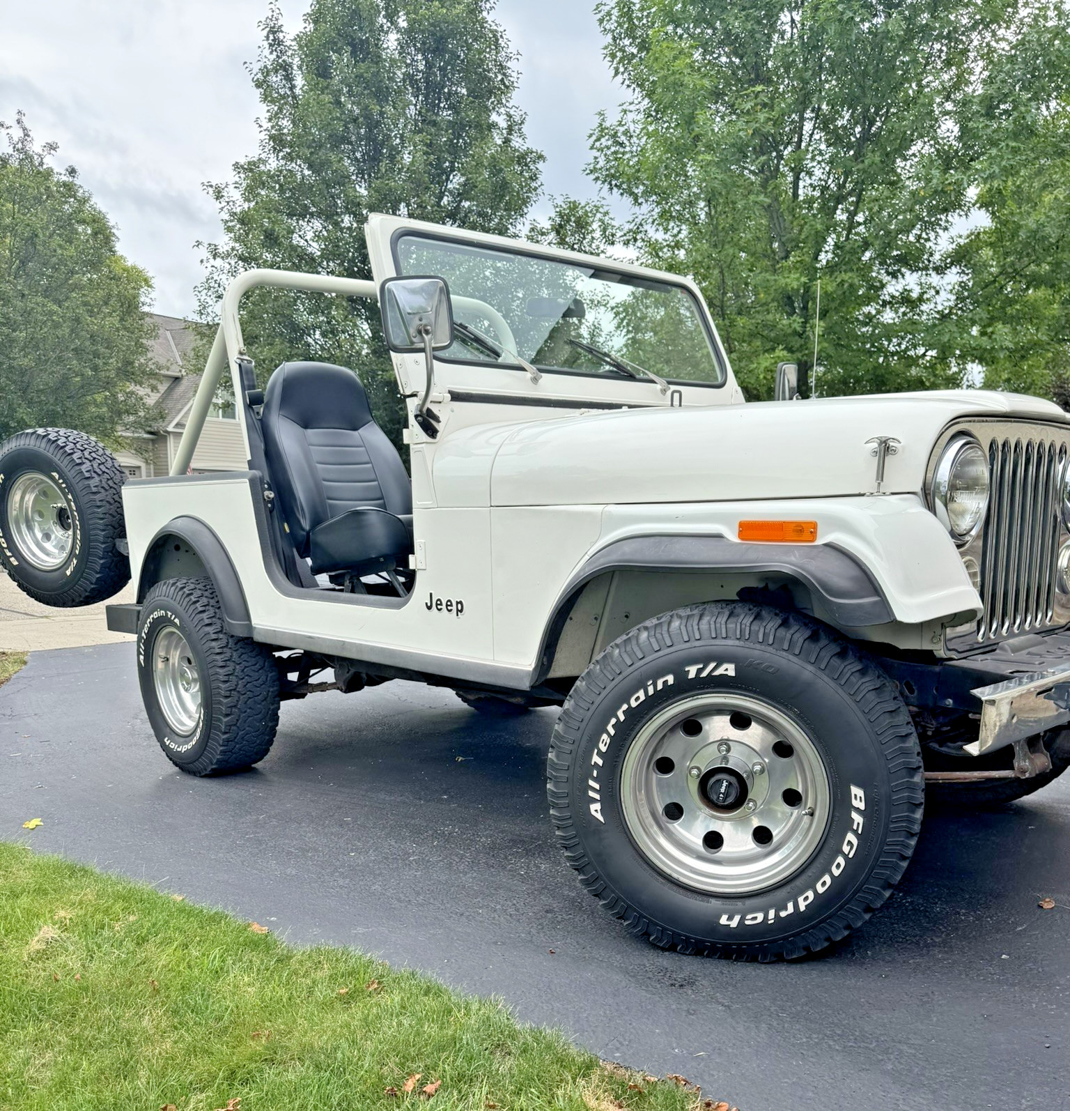 Jeep-CJ-1984-SUV-5