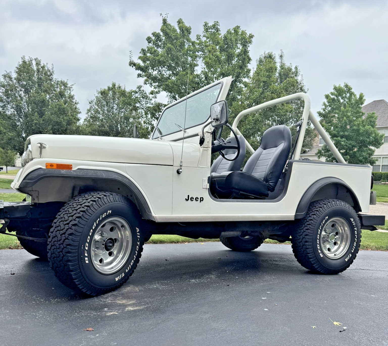 Jeep-CJ-1984-SUV