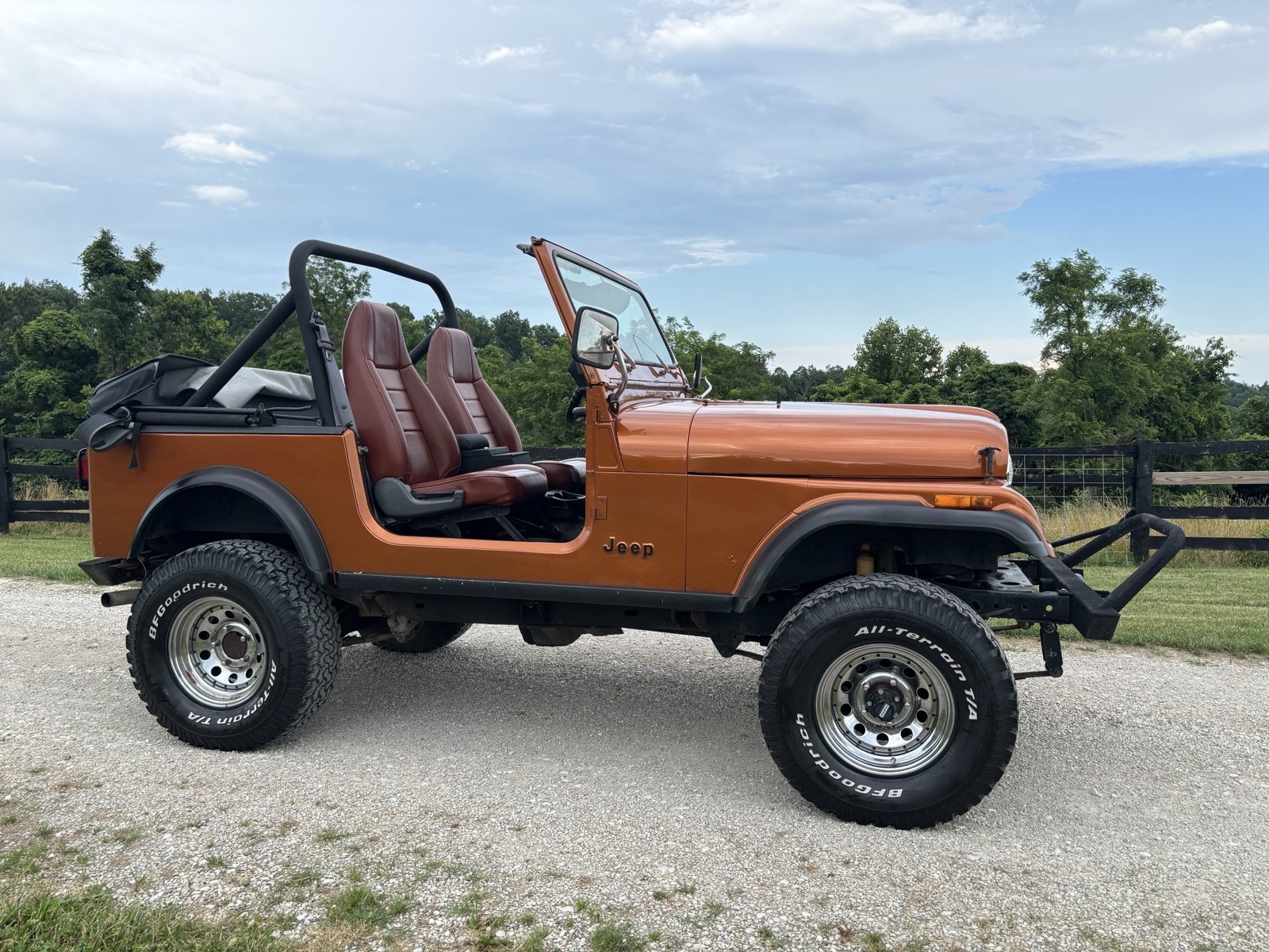 Jeep-CJ-1985-SUV-1