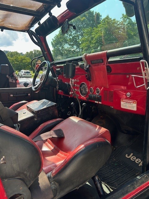 Jeep-CJ-1985-SUV-15