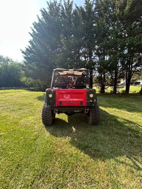 Jeep-CJ-1985-SUV-5