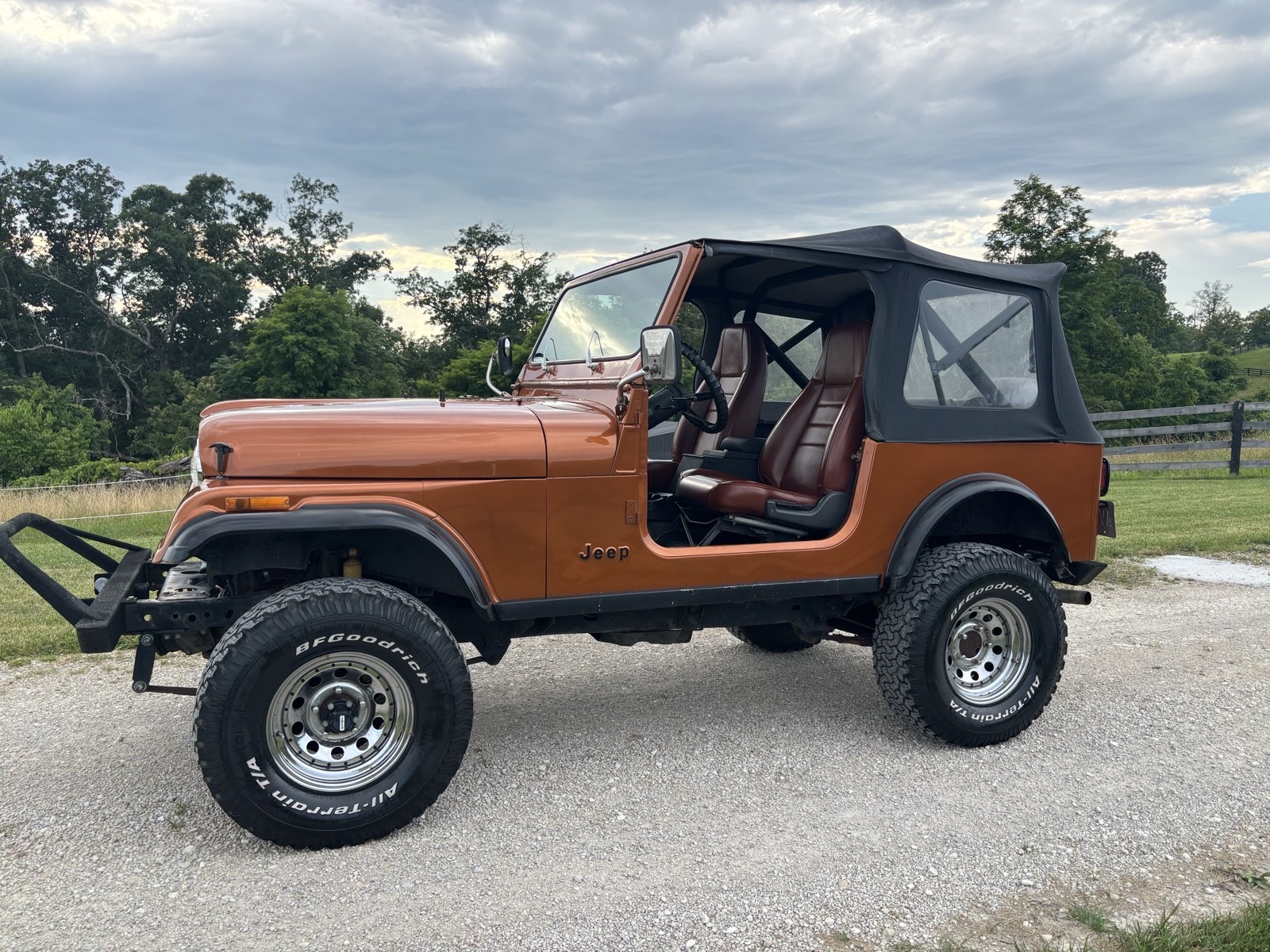 Jeep-CJ-1985-SUV-5