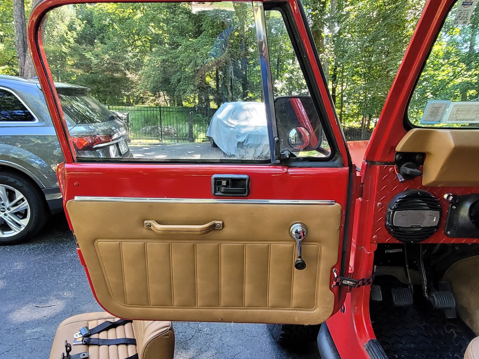 Jeep-CJ-1986-SUV-9