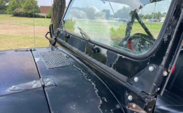 Jeep-CJ-7-1983-11
