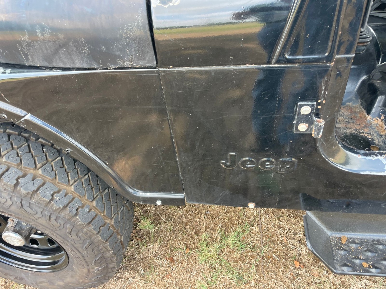 Jeep-CJ-7-1983-14