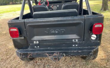 Jeep-CJ-7-1983-16