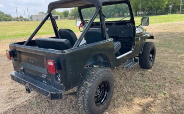 Jeep-CJ-7-1983-2