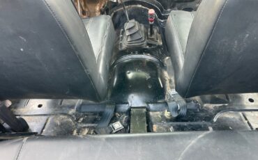 Jeep-CJ-7-1983-22