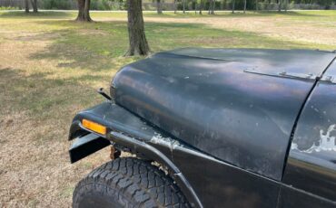 Jeep-CJ-7-1983-6