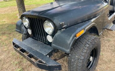 Jeep-CJ-7-1983-9