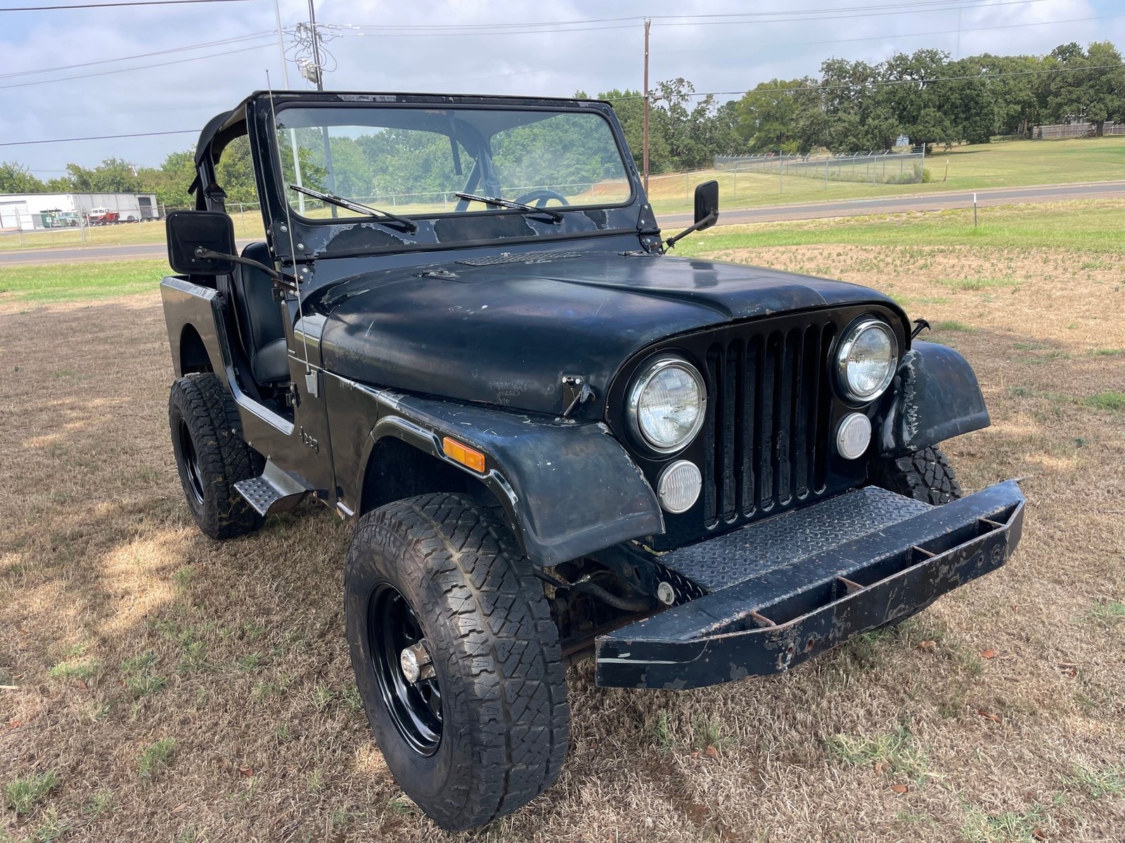 Jeep-CJ-7-1983
