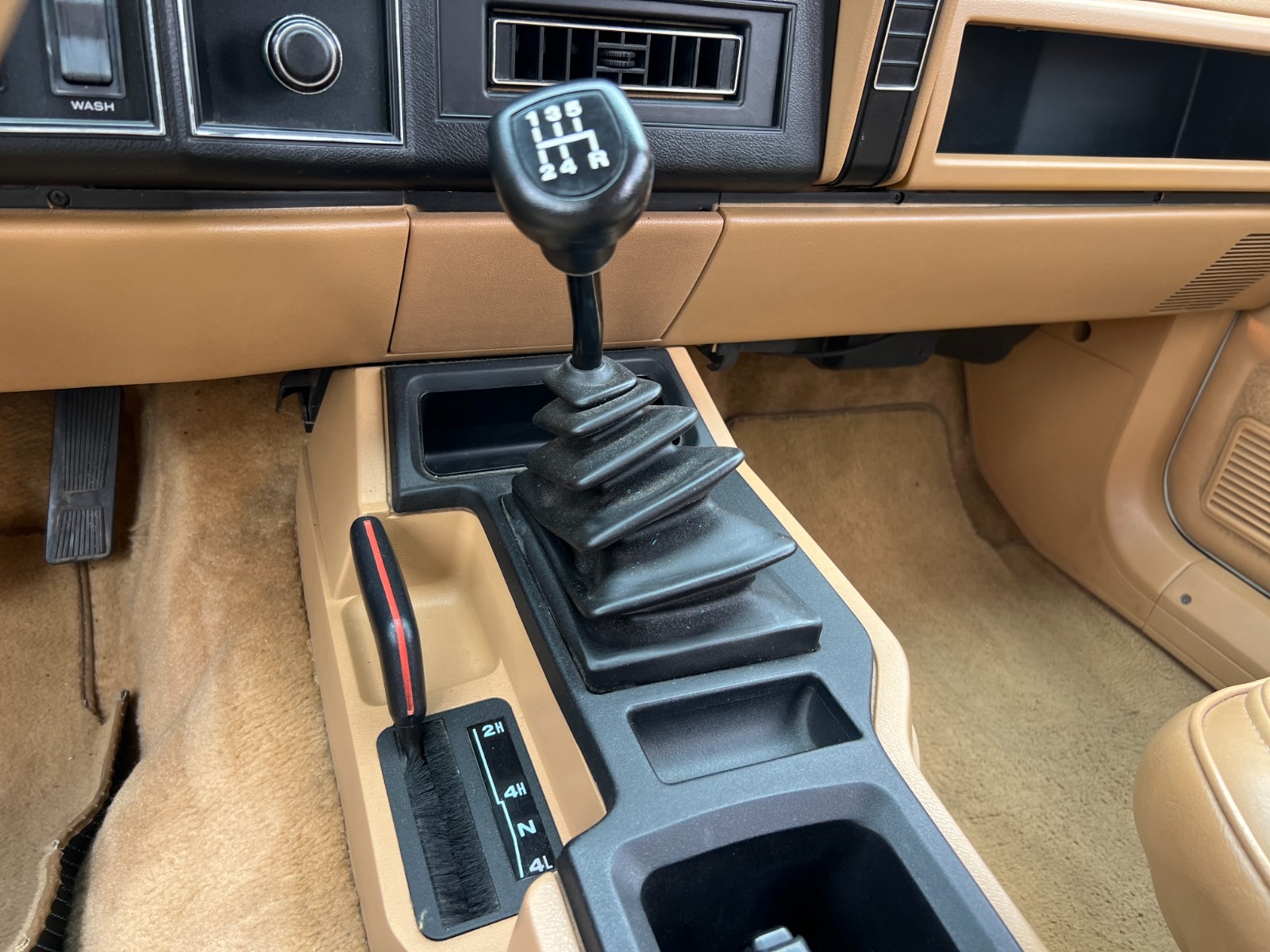 Jeep-Cherokee-1987-SUV-20