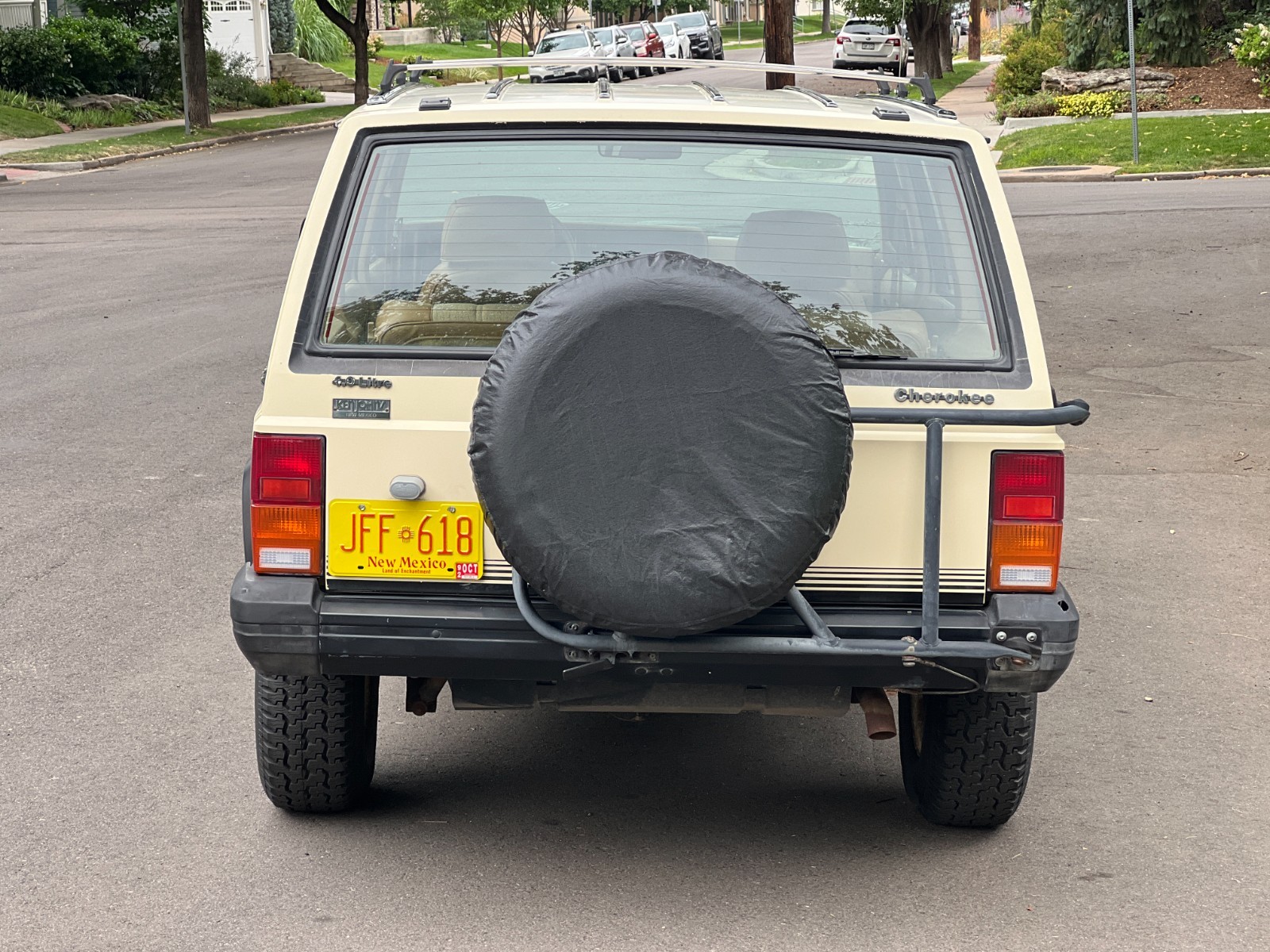 Jeep-Cherokee-1987-SUV-7