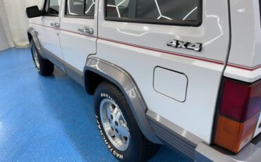 Jeep-Cherokee-1991-SUV-11