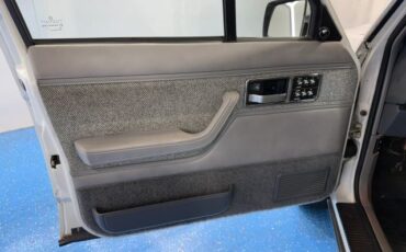Jeep-Cherokee-1991-SUV-18
