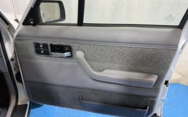 Jeep-Cherokee-1991-SUV-19