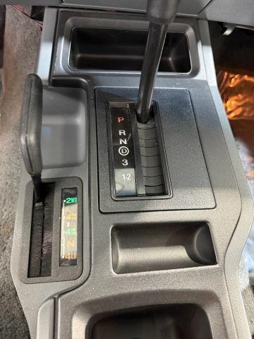 Jeep-Cherokee-1991-SUV-28