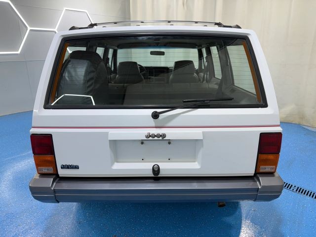 Jeep-Cherokee-1991-SUV-6