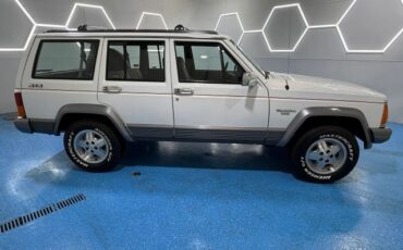 Jeep-Cherokee-1991-SUV-7