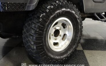Jeep-Cj5-1975-Matte-Black-Gray-48